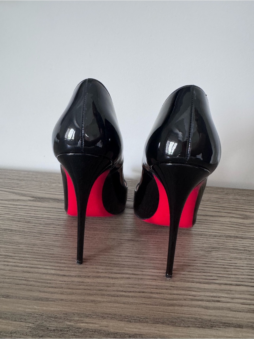 Christian Louboutin So Kate Black Patent Stiletto Heels - Picture 2 of 6
